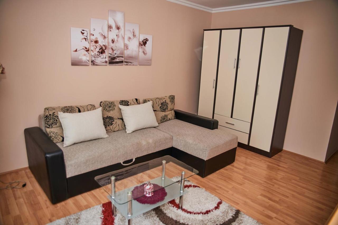 Apartman Ana Bečej エクステリア 写真